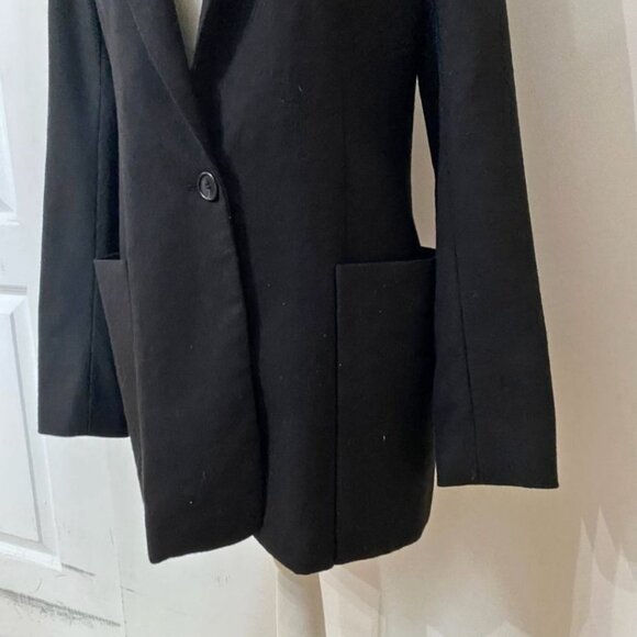 Aritzia Talula Babaton Black Wool Single Breasted Boyfriend Blazer - 4 - Picture 5 of 7